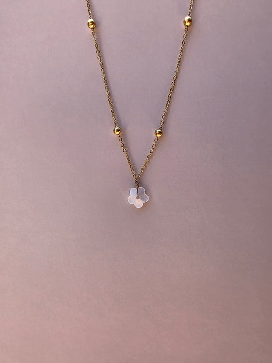 Collier pendentif Fleur de Nacre